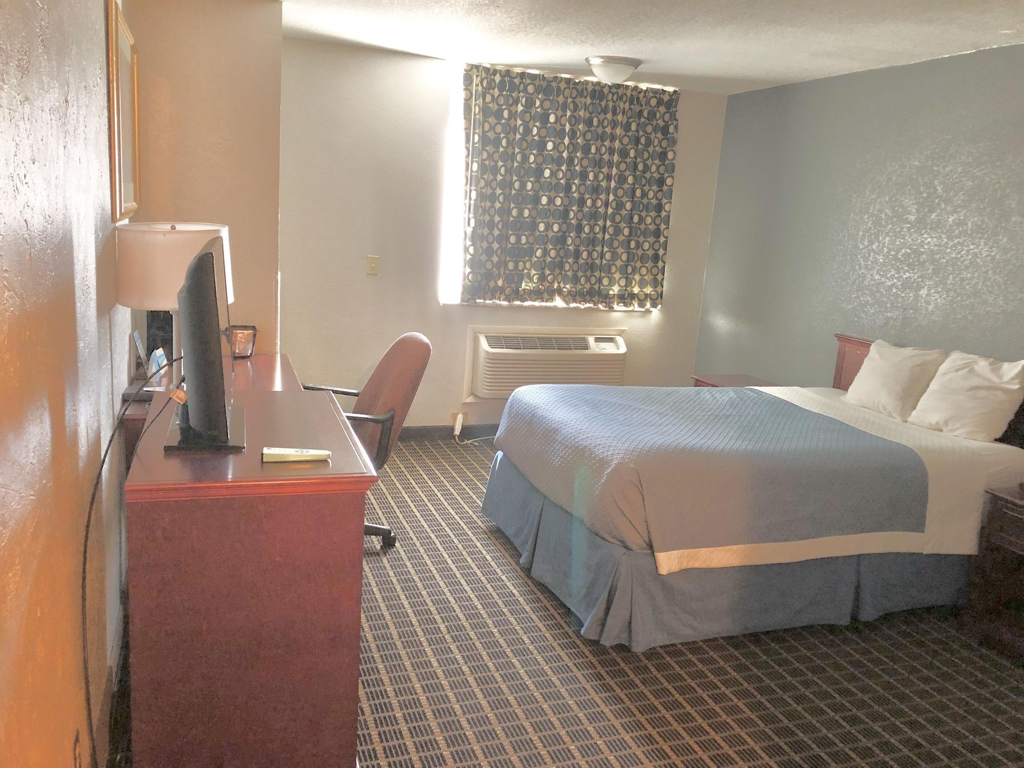 Days Inn By Wyndham Уест Де Мойн Екстериор снимка